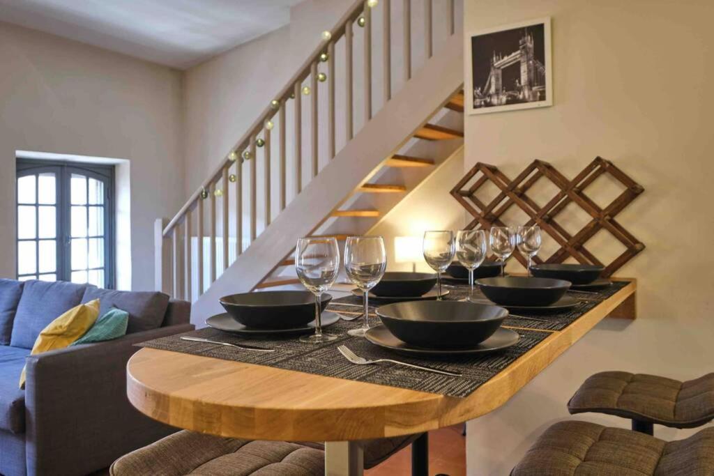 Centre Ville Appartement 75M2, Avec 3 Chambres Carcassonne Esterno foto