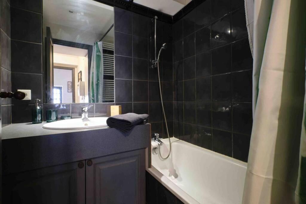 Centre Ville Appartement 75M2, Avec 3 Chambres Carcassonne Esterno foto